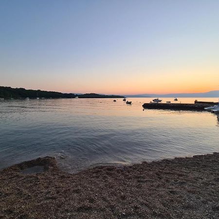 Vila Stemark Njivice Bagian luar foto