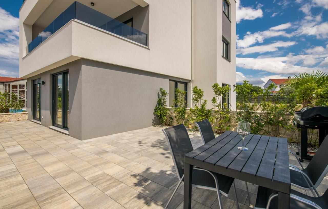 Vila Stemark Njivice Bagian luar foto