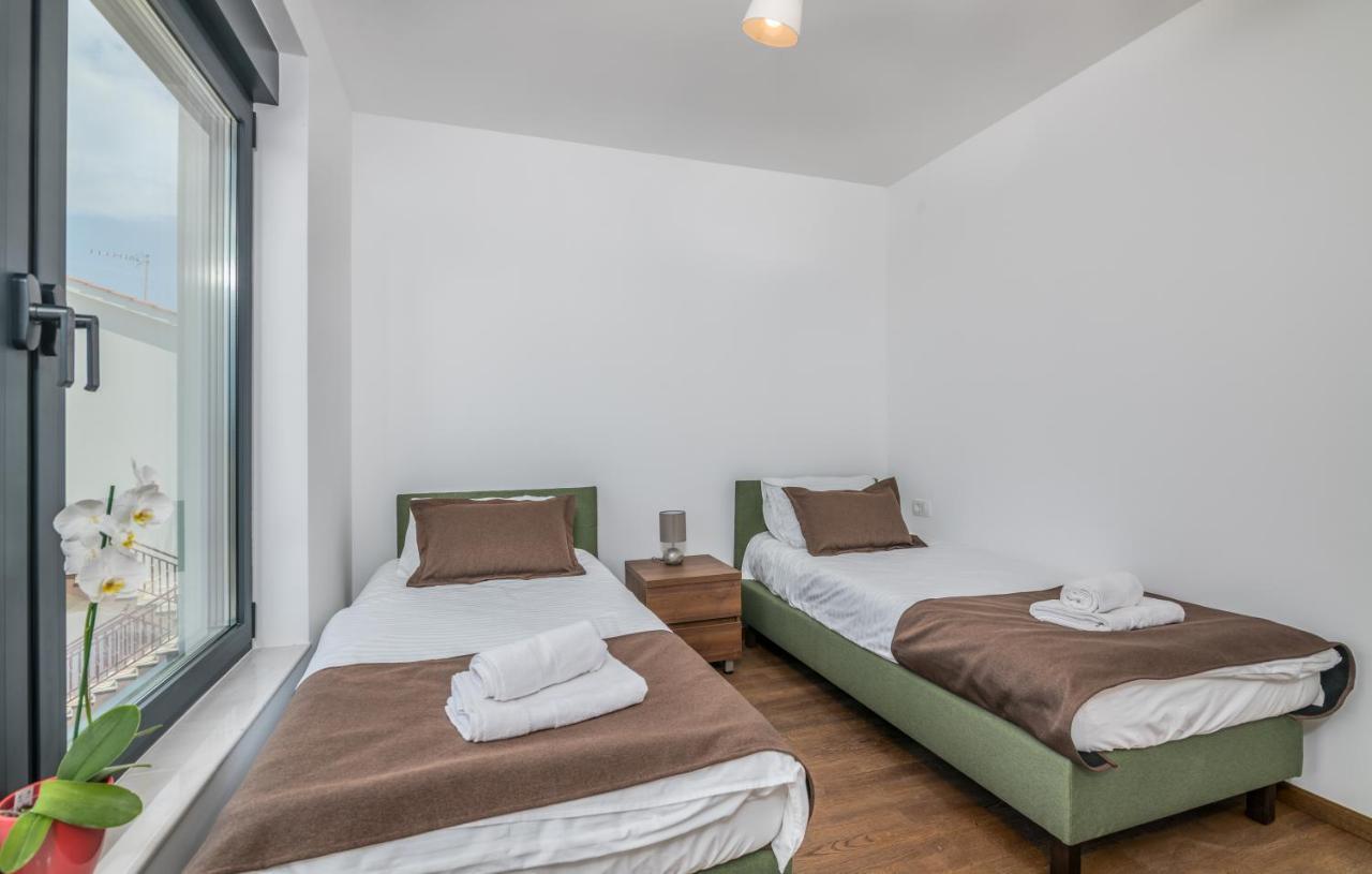 Vila Stemark Njivice Bagian luar foto