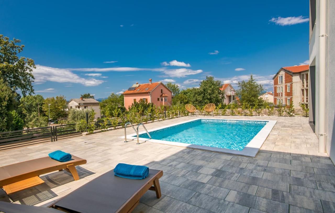 Vila Stemark Njivice Bagian luar foto