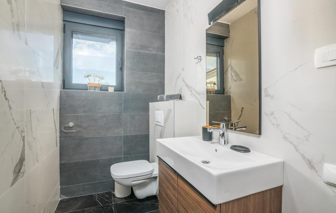 Vila Stemark Njivice Bagian luar foto