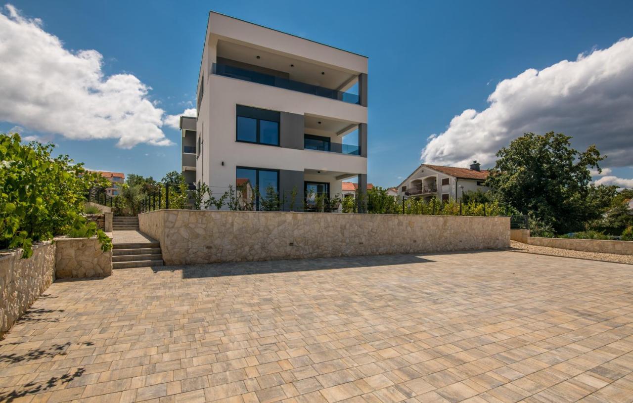 Vila Stemark Njivice Bagian luar foto